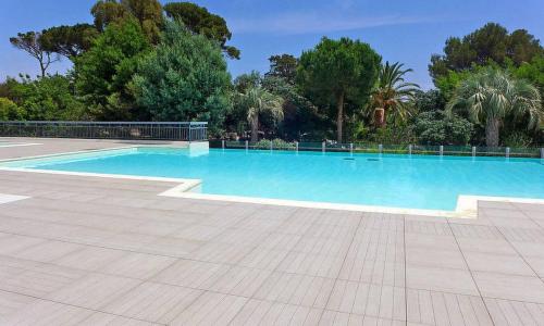 ST AYGULF APPARTEMENT F3 REZ DE JARDIN PROCHE MER