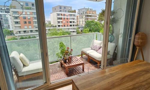 Appartement de 105 m2 ,4 chambres, balcon,parking