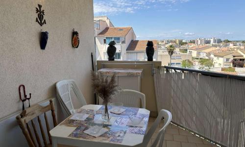 Appartement Le Grau-du-Roi, 2 pièces, 4 personnes - FR-1-250-269