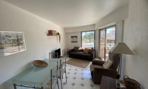 Cozy apartment on the Port d'Antibes