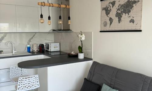 Studio Antibes Port Vauban.