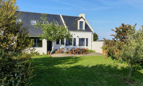 Maisons de vacances 4* à Belle ile en Mer, 5 chambres, 2 salles de bains, avec jardins privatifs
