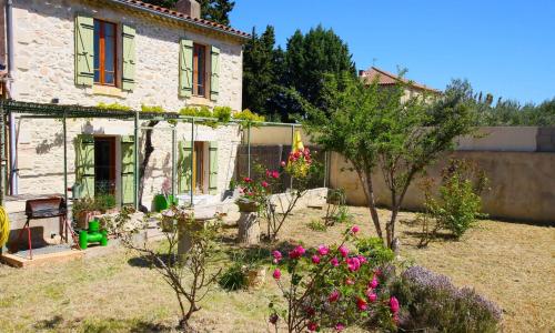 Maison de 2 chambres avec spa jardin clos et wifi a Saze
