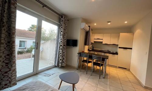 Mini Villa 63 proche plage dans résidence avec piscine à Favone