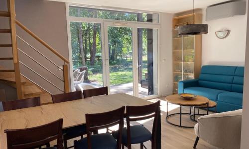 Heureux qui comme Ulysse a fait un beau voyage