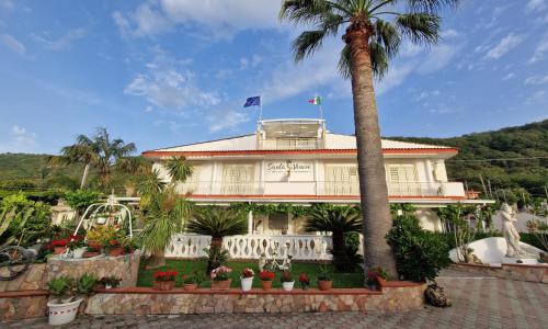 Santa Venere Apartments