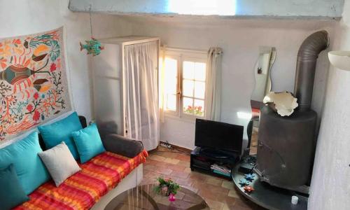 CANNES CENTRE CHARMANT 2 ROOMS+MEZZANIN