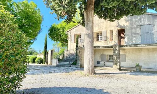 Maison de vacances avec piscine, en campagne de l'Isle-sur-la-Sorgue