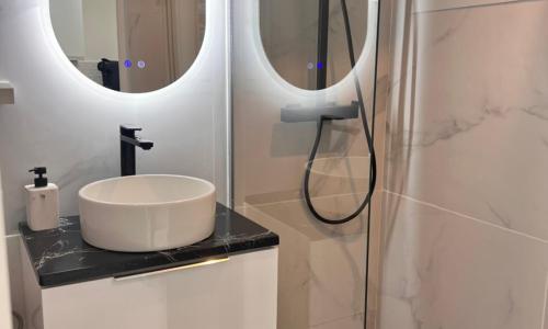 Suite jacuzzi 2 min de la mer