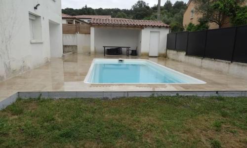 Maison familiale avec piscine