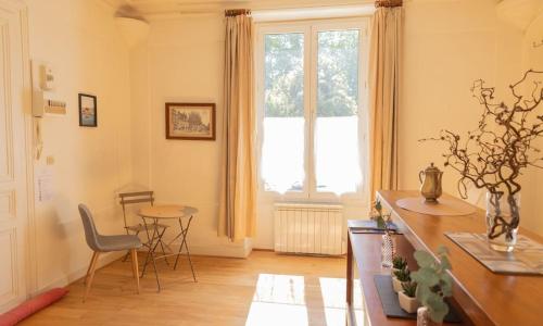 Appartement de charme face à la Loire avec parking