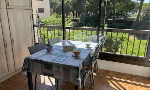 Appartement Le Grau-du-Roi, 2 pièces, 5 personnes - FR-1-250-274