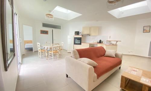 Appartement plain pied face port