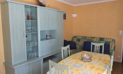 Appartement Royan, 2 pièces, 4 personnes - FR-1-738-32