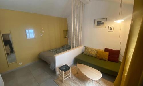 Studio centre ville dans rue piétonne au calme