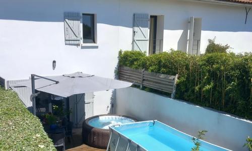 Maison de ville, Piscine, terrasse et jardin privé