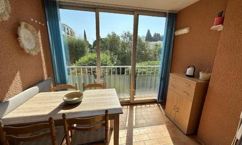 Appartement 4 à 6 personnes accès direct plage Miramar