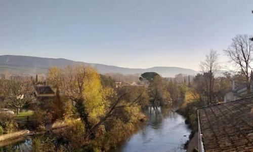 Appartement spacieux et vue superbe sur la sorgue