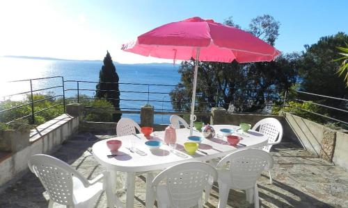 Maison Le Lavandou, 4 pièces, 6 personnes - FR-1-251-833