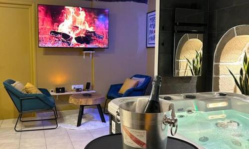 L'Etreinte, gîte de charme avec jacuzzi intérieur et sauna