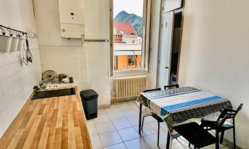 T2 Berriat - Proche Gare & Centre - Tout Equipé avec Wifi