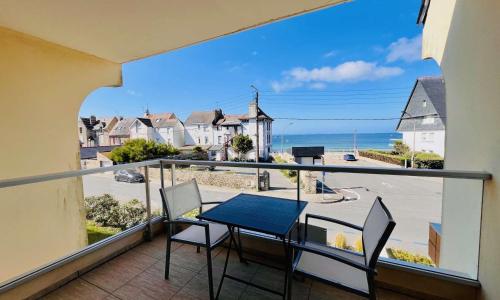 Appartement Quiberon, 3 pièces, 4 personnes - FR-1-478-99