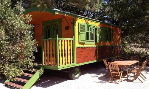 La Roulotte des Oliviers