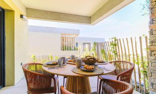 SELECT'soHOME - Appartement dans une résidence neuve avec piscine et parking privé à Bormes-les-mimosas ! - CAPNAT-C02