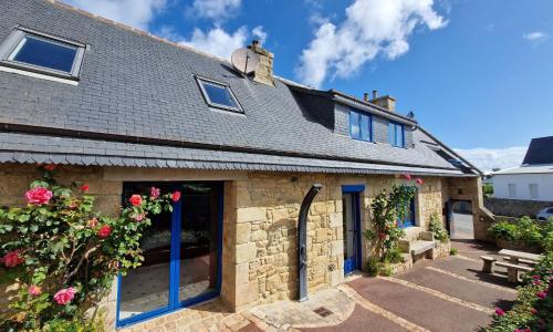 Breton holiday home on the Pink Granite Coast