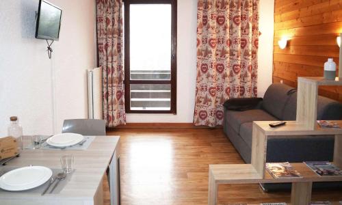 Studio Les Orres, 1 pièce, 2 personnes - FR-1-322-613