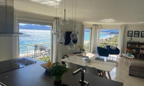 Appartement vue panoramique sur Cannes, 100M2 3P