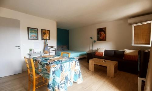 STUDIO FRENCH RIVIERA
