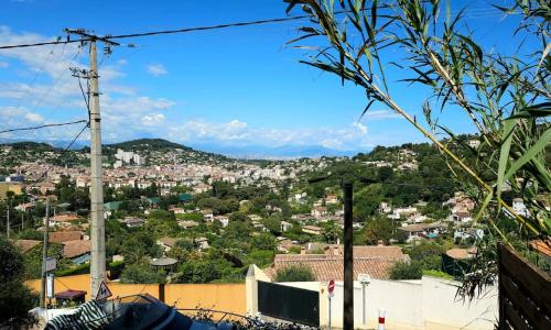 F3 dans une villa SuperCannes