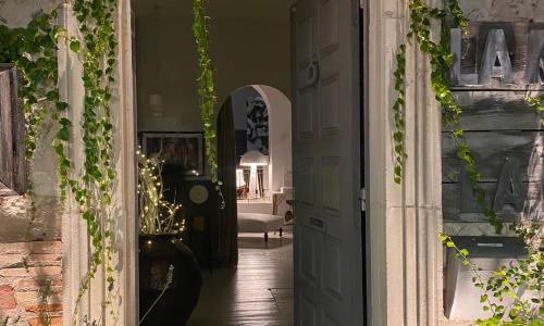 La maison sur la place