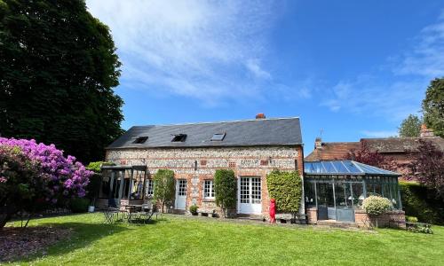 Maison de Campagne avec trés beau Jardin Paysagé