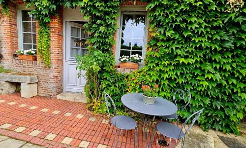 Maison de 2 chambres avec jardin clos et wifi a Forges les Eaux