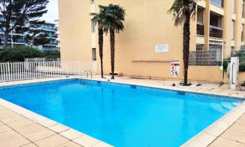 Plage 300m ! Piscine, terrasse, calme et central