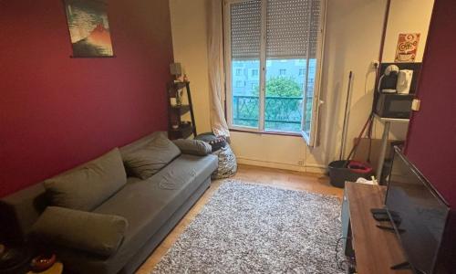 Parisien apartement with auto checkin