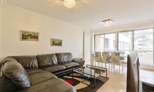 Bel appartement avec balcon à Paris - La Villette