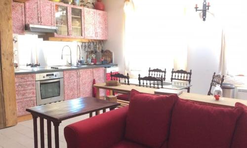 Centre ville proche des quais, avec parking privé