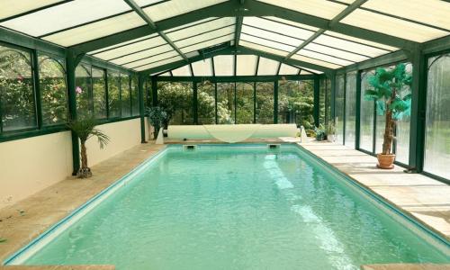 La Maison du Tilleul avec Piscine couverte chauffée