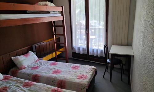 Chambre Triple avec Balcon et Salle de Bains Privative 4