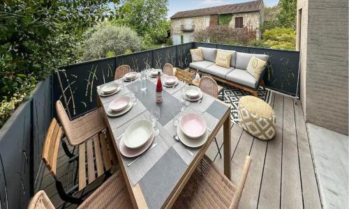 Nice Home In Goudargues With Wifi