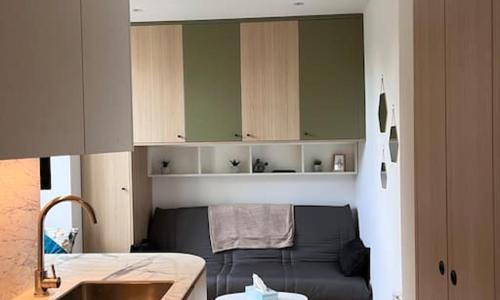 Studio Melun Peaceful Area 5 min to Train Station