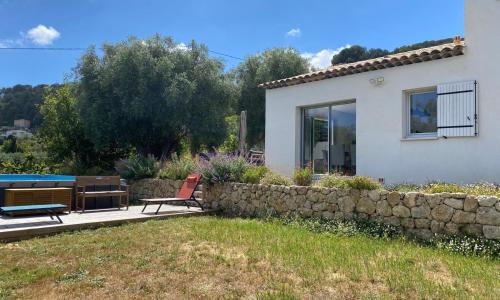 Villa aux oliviers, climatisation, piscine et barbecue