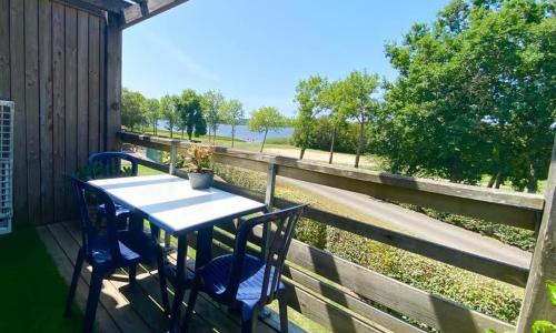 Les Terrasses du Lac piscine et vue Lac A4