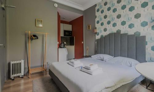 Renovated suite near Gare de l Est