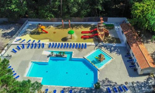 040 Mobil-home gamme luxe à La Ferme 4 étoiles