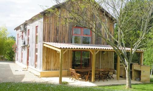 Maison de 5 chambres avec piscine privee jardin amenage et wifi a Le Buisson de Cadouin a 3 km de la plage
