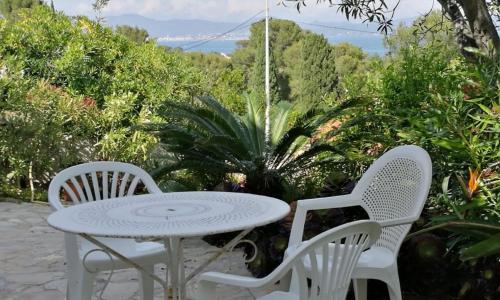 Beautiful and spacious house with sea view